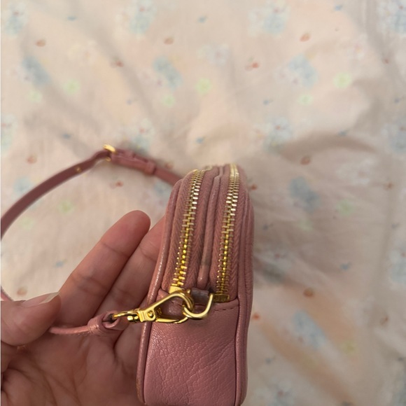Miu Miu Rose Leather Crossbody Bag - Picture 3 of 3